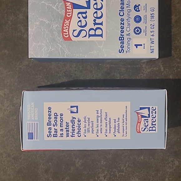 SEA BREEZE CLEAN TONING & CLARIFYING MOISTURE BAR SOAP - Picture 2 of 3